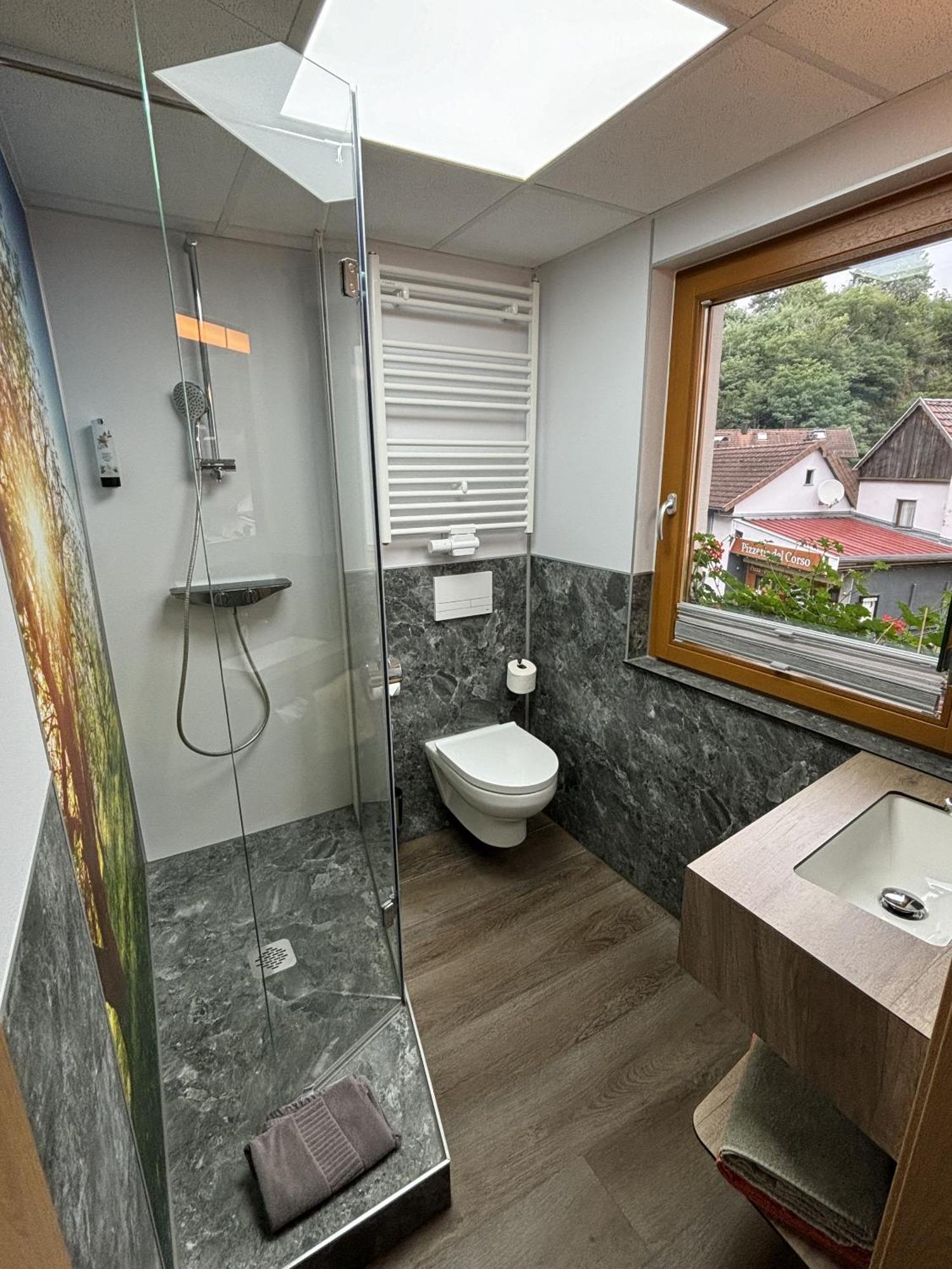 Landgasthaus Zur Linde, Neusatz Bühl Szoba fotó