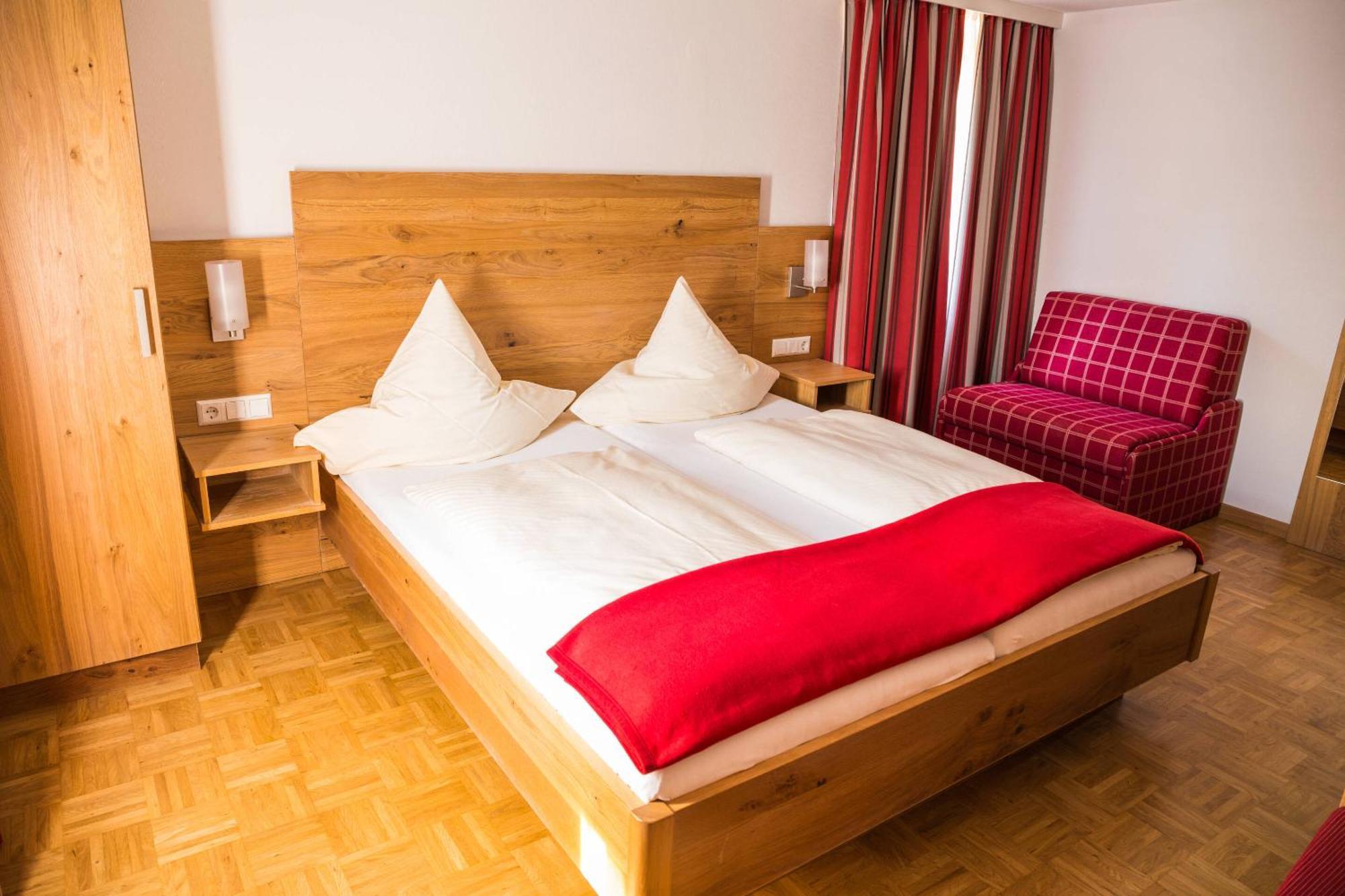 Landgasthaus Zur Linde, Neusatz Bühl Kültér fotó